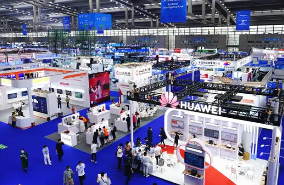 全球科技巨頭云集,展現(xiàn)AI前沿成果|2025深圳人工智能與機(jī)器人展